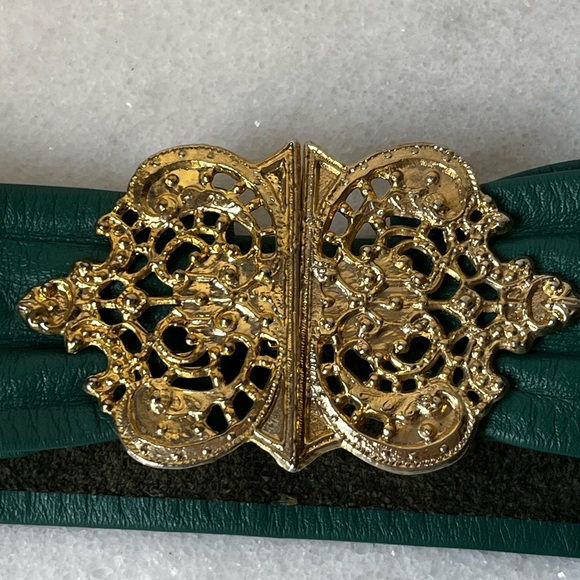 Elegant Teal Belt with Gold Buckle vintage - Picture 4 of 13